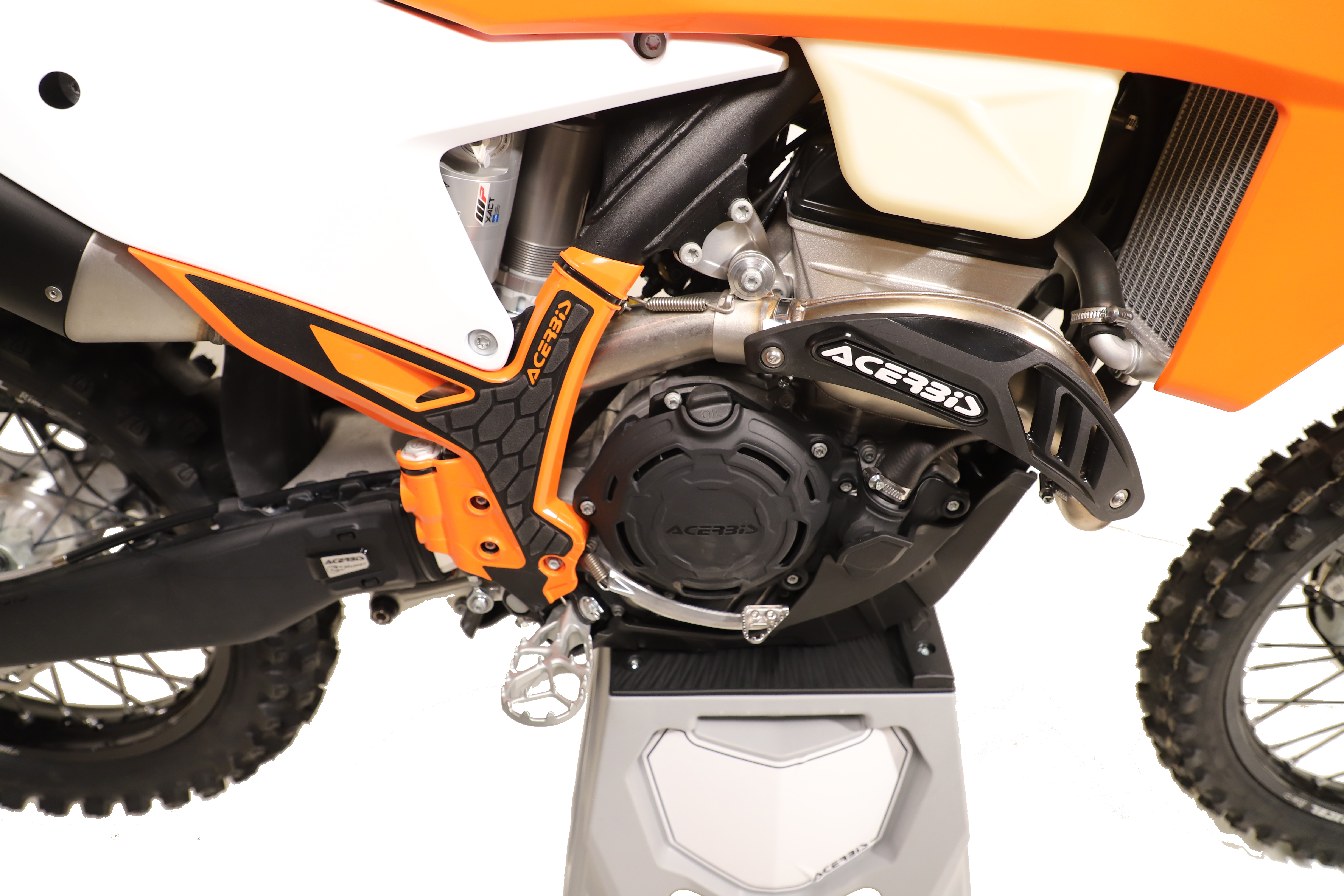 KRYT VÝFUKU Acerbis X KTM-HUSKY 4TAKT - oranžový