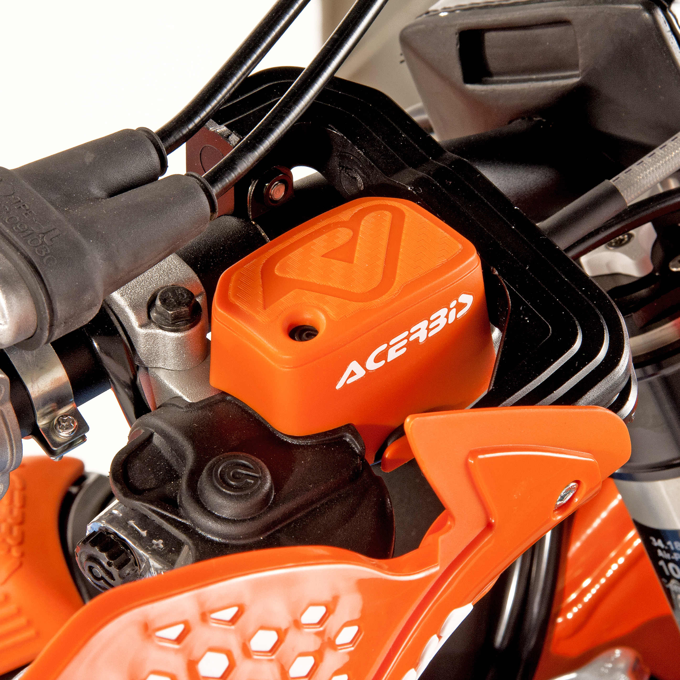 Acerbis kryty brzdových púmp brembo PUMP COVER BREMBO 2014-2018 viac farieb