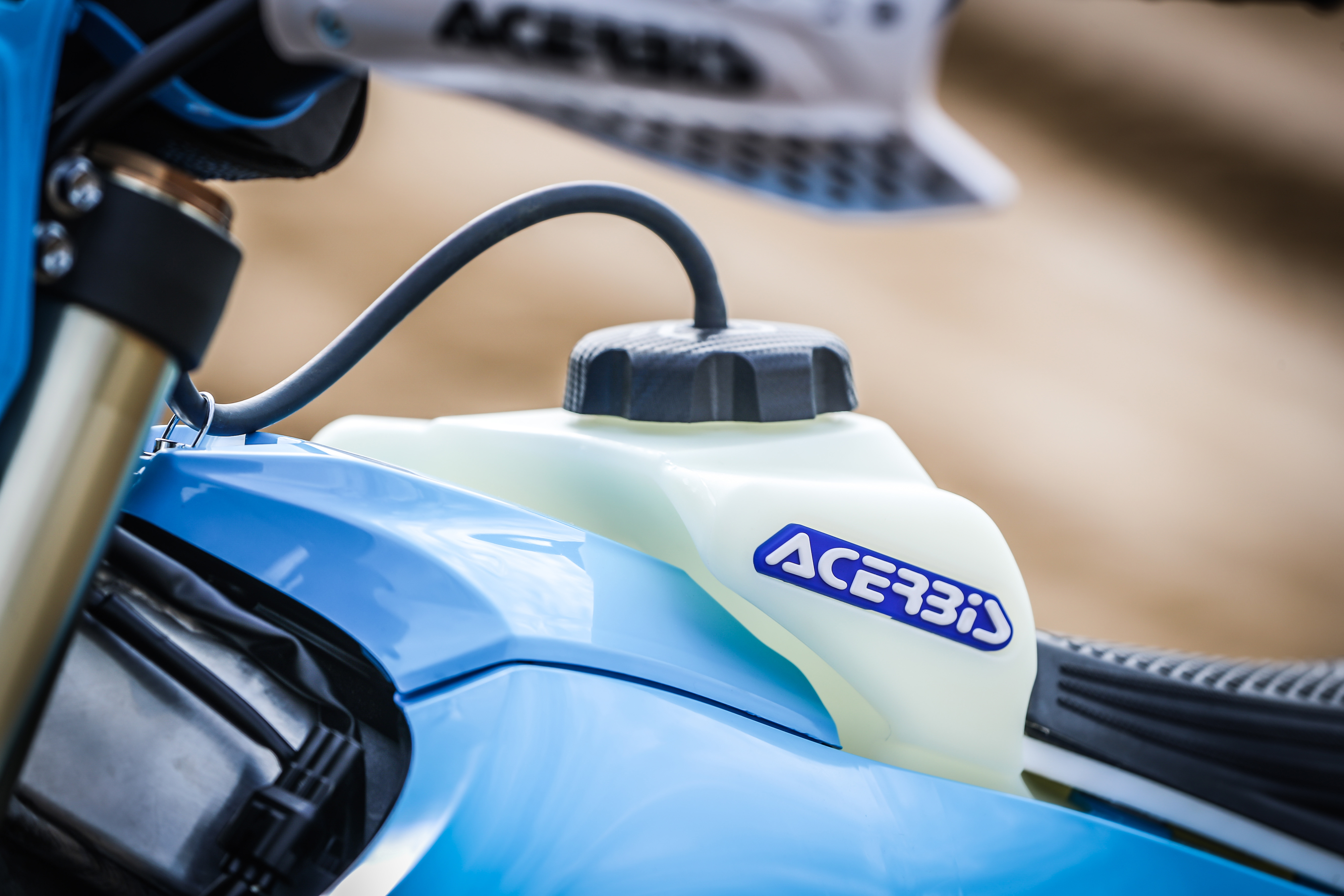 Acerbis PALIVOVÁ NÁDRŽ YAMAHA YZF450 18/23 + YZF250 19/23 10 liter - priesvitná