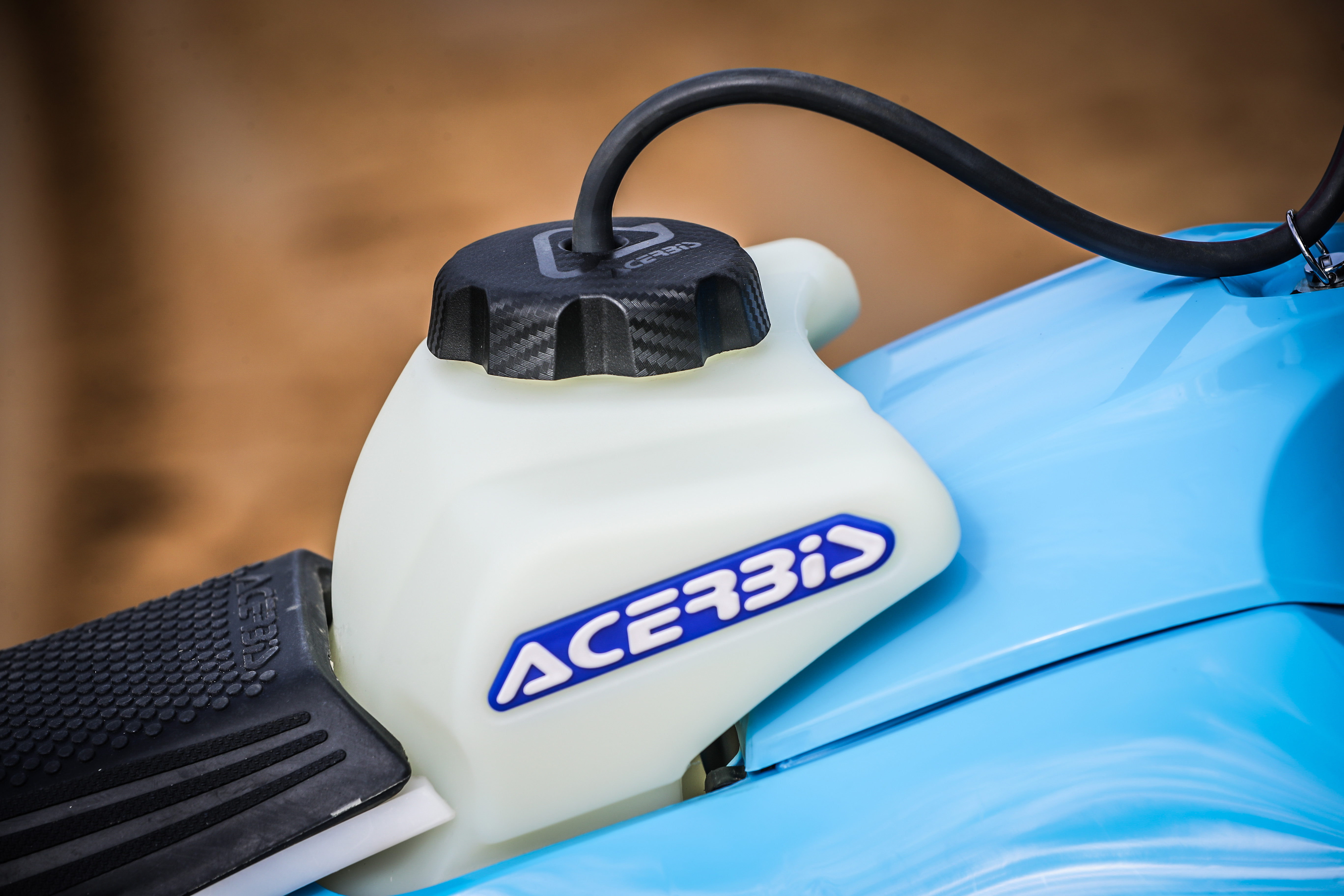 Acerbis PALIVOVÁ NÁDRŽ YAMAHA YZF450 18/23 + YZF250 19/23 10 liter - priesvitná